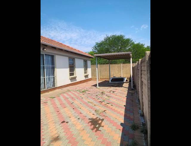 3 BEDROOM HOUSE FOR SALE IN ANDEON